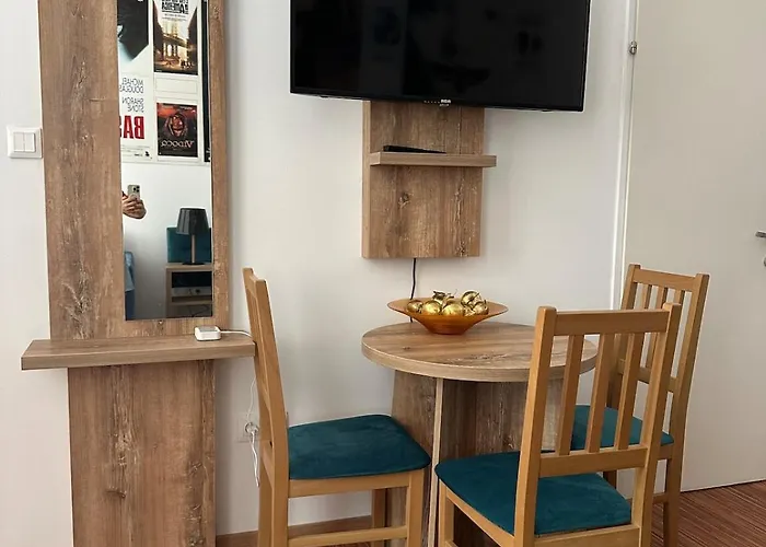 Postersapt2-cozy Cinema Vibes Apartment *